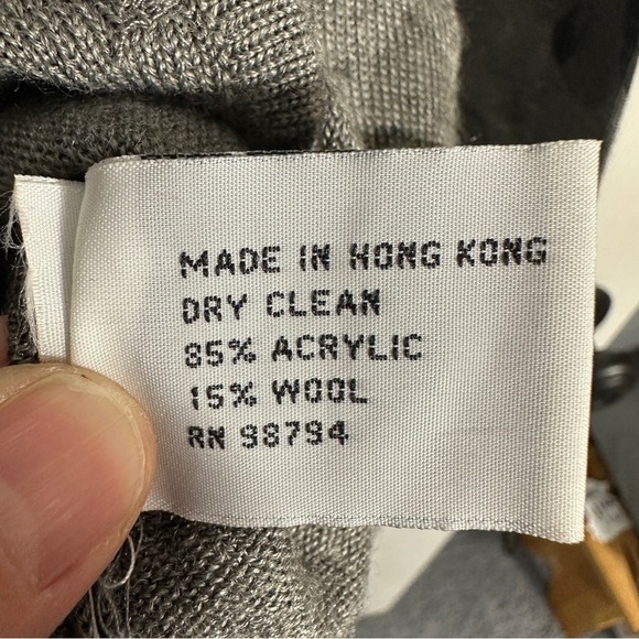 Talbots gray‎ floral cardigan, buttons, size small, acrylic/wool, spring, layer - Picture 5 of 8